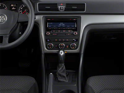 2012 Volkswagen Passat 2.5 SE
