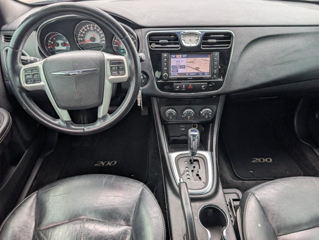 2013 Chrysler 200 Limited