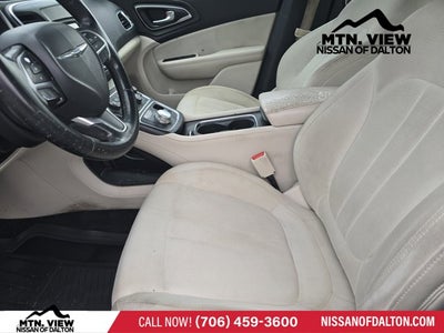 2016 Chrysler 200 Limited