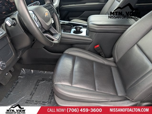 2025 Chevrolet Suburban LT