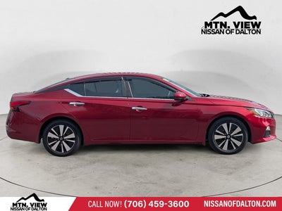 2021 Nissan Altima 2.5 SV