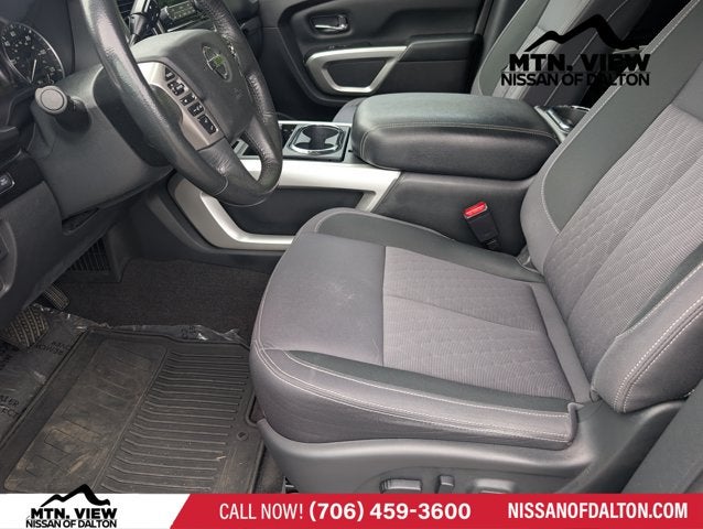 2021 Nissan Titan SV