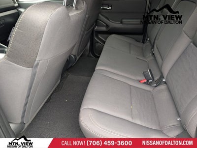 2024 Nissan Frontier SV