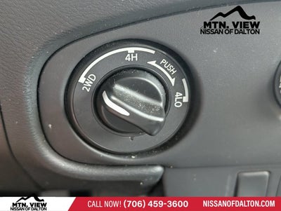 2024 Nissan Frontier SV