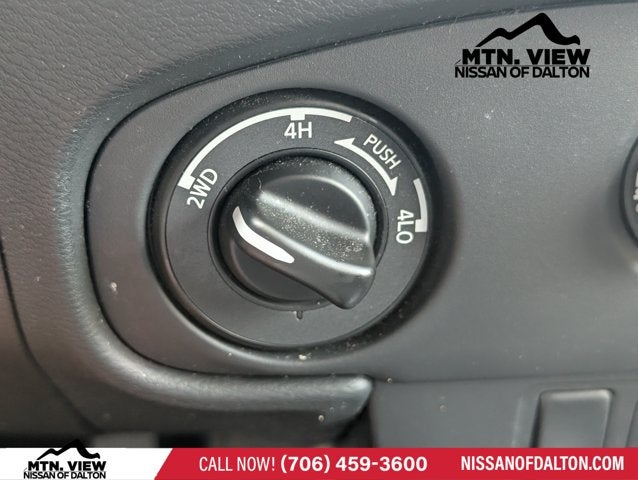 2024 Nissan Frontier SV