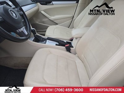 2012 Volkswagen Passat 2.5 SE