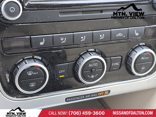 2012 Volkswagen Passat 2.5 SE