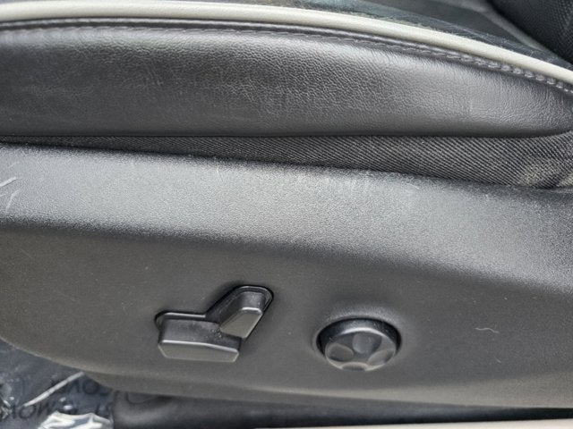 2021 Chrysler Pacifica Base