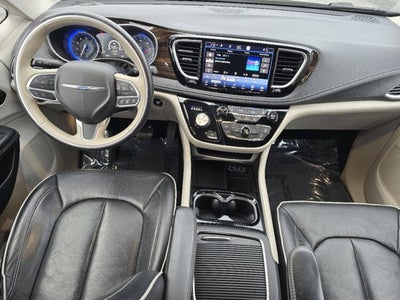 2021 Chrysler Pacifica Base