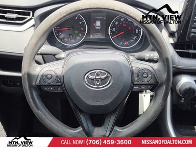 2021 Toyota RAV4 LE