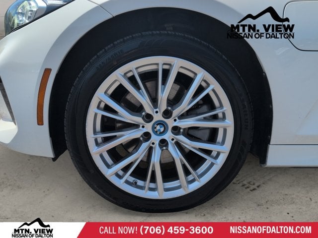 2024 BMW 3 Series 330e