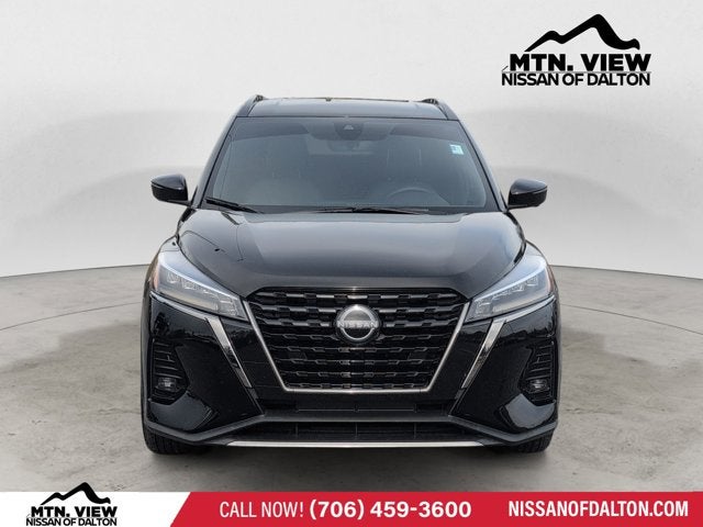 2022 Nissan Kicks SR