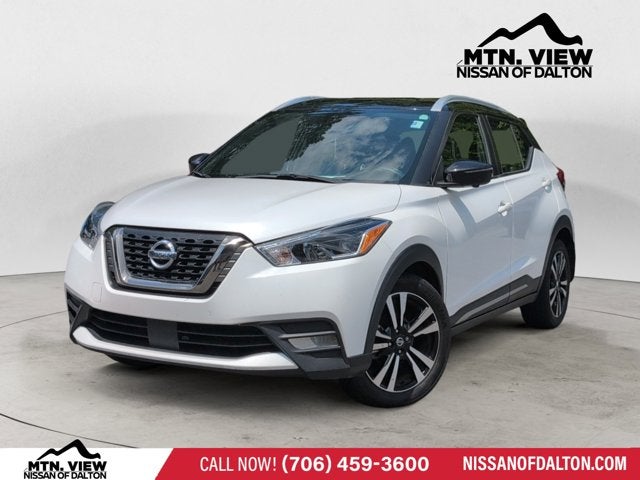 2020 Nissan Kicks SR