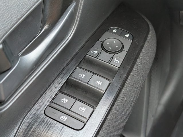 2027 Nissan Kicks S