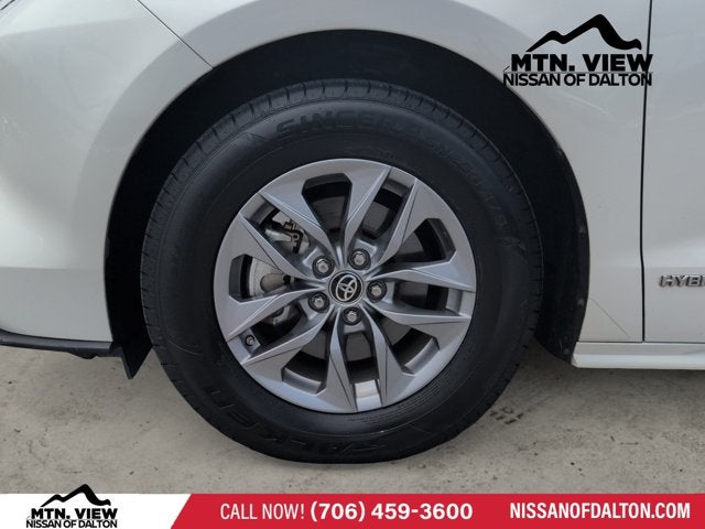 2021 Toyota Sienna XLE