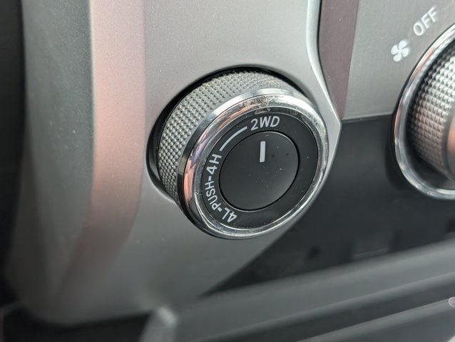 2014 Toyota Tundra 4WD Truck SR5
