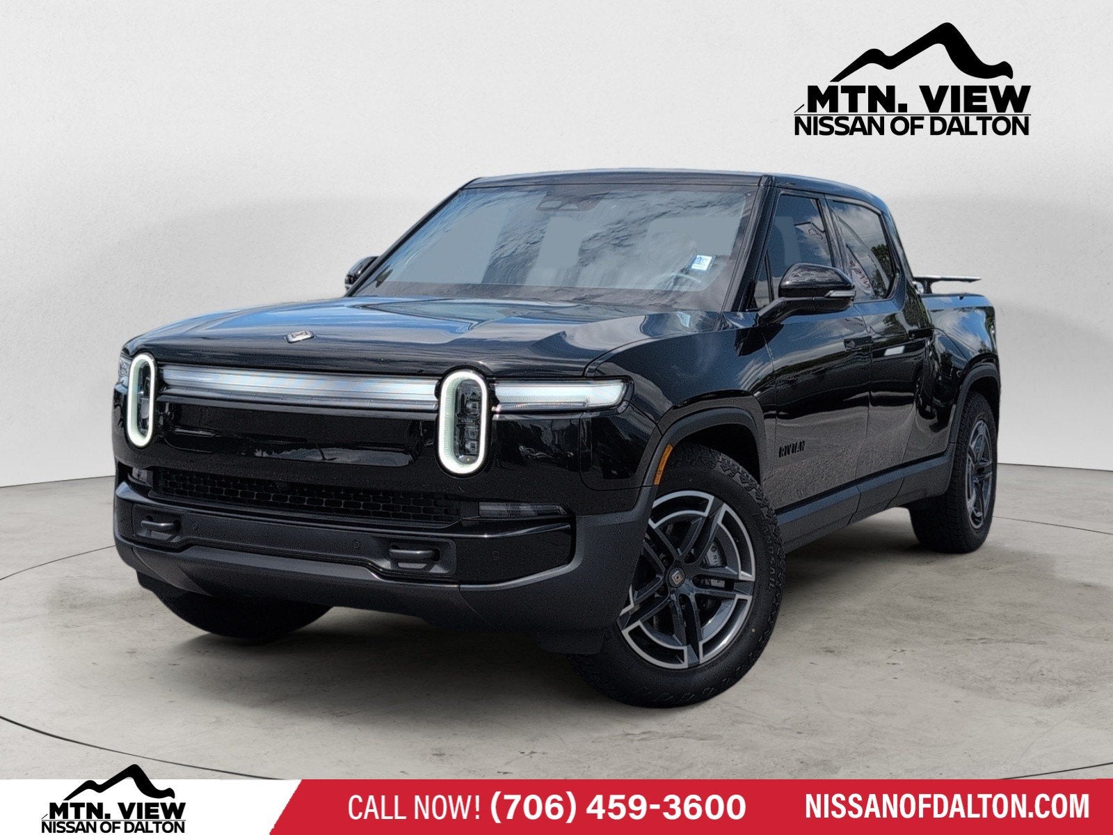 2025 Rivian R1T Adventure