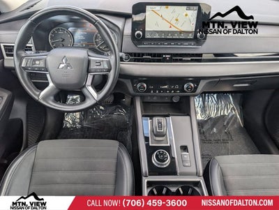 2024 Mitsubishi Outlander SE