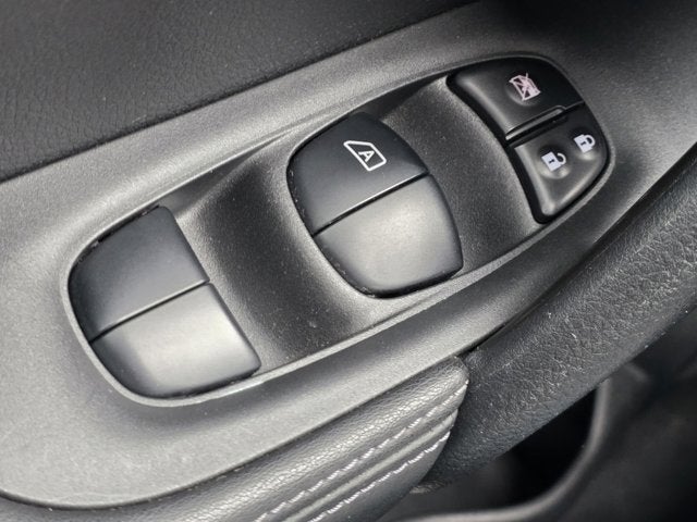 2019 Nissan Rogue Base