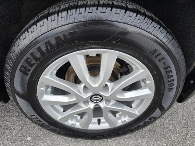 2019 Nissan Rogue Base