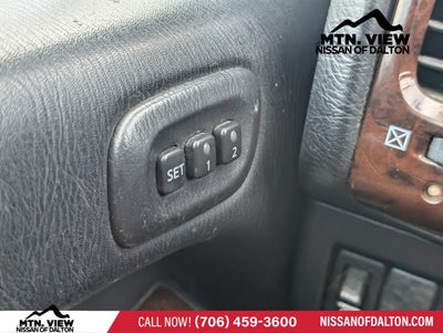 2001 Nissan Pathfinder LE