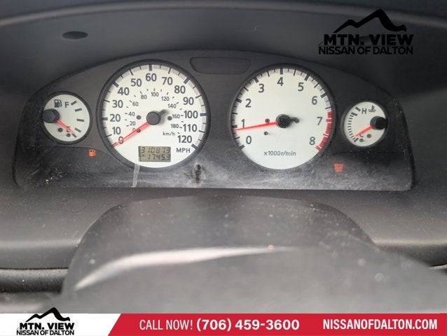 2001 Nissan Pathfinder LE
