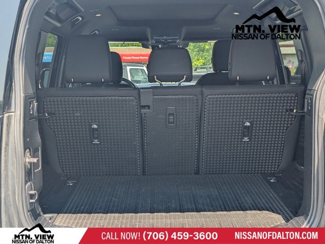 2025 Land Rover Defender S