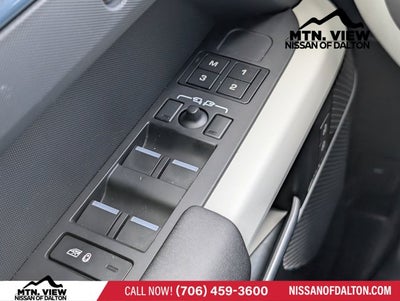 2024 Land Rover Defender S