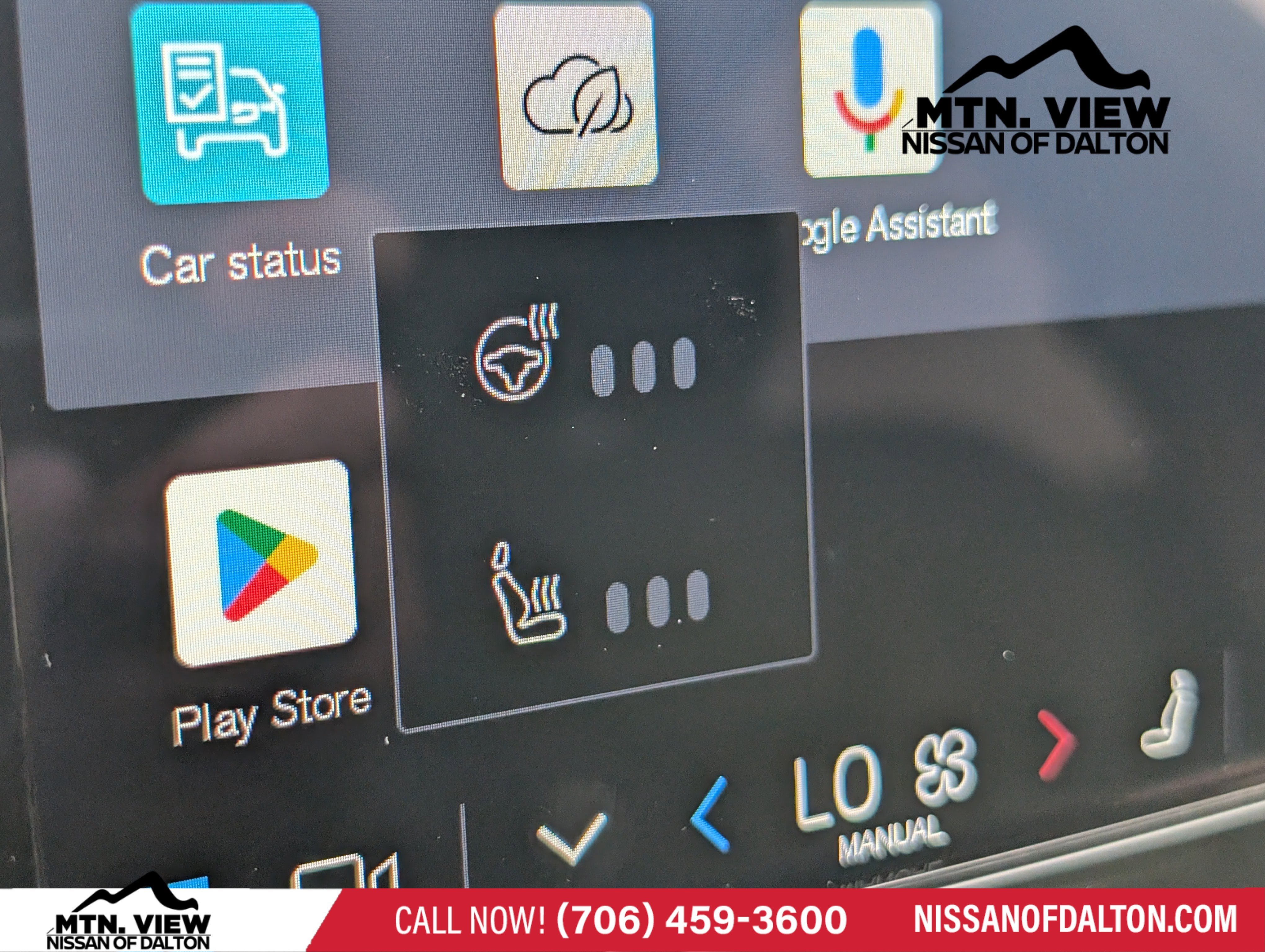 2024 Volvo XC60 Plus Dark Theme