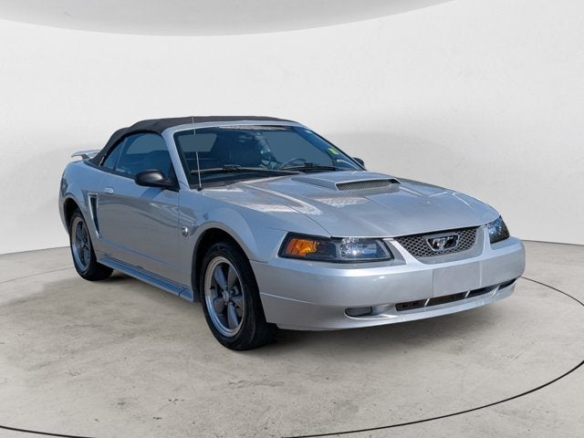 2004 Ford Mustang V6