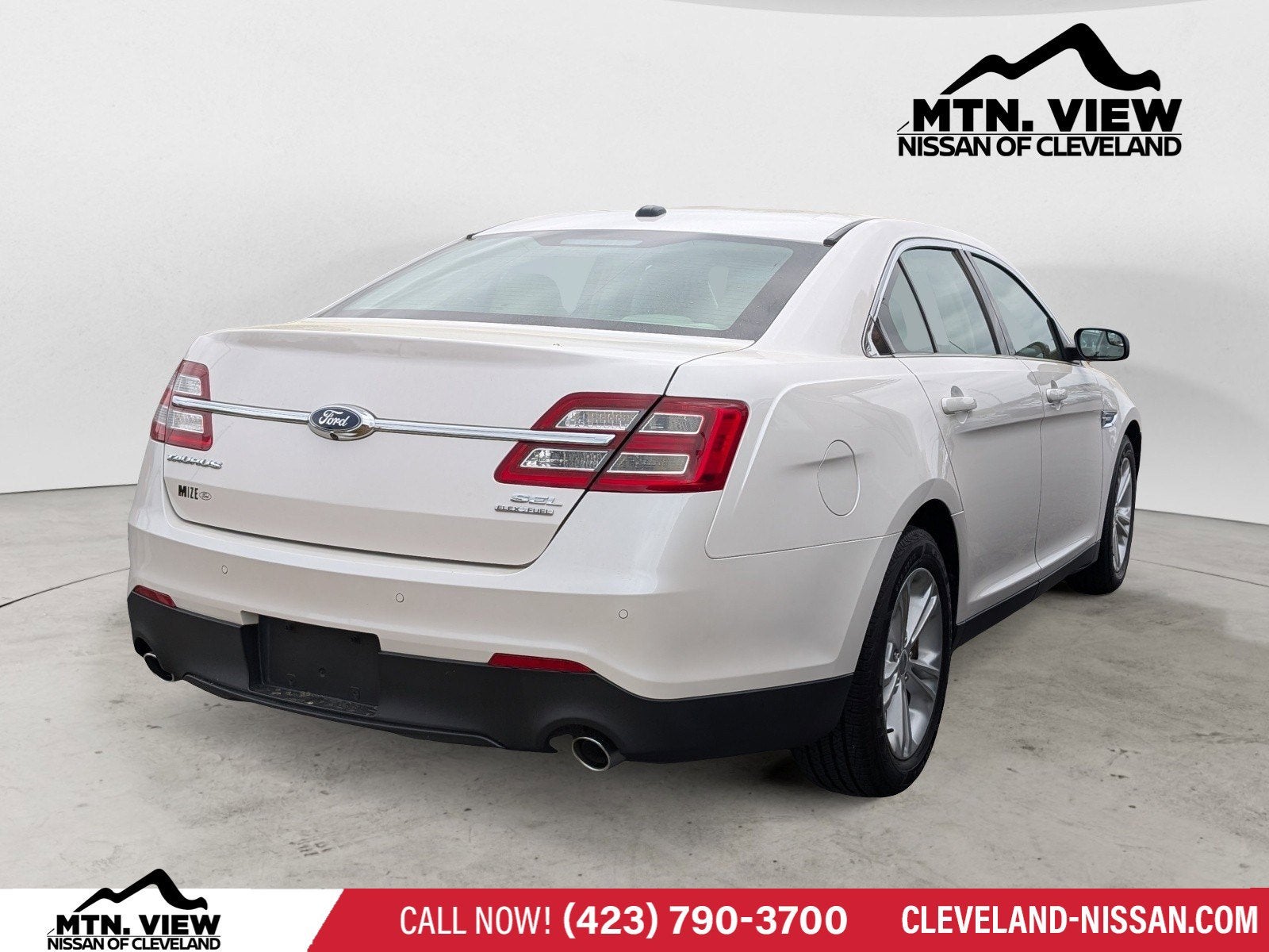 2016 Ford Taurus SEL