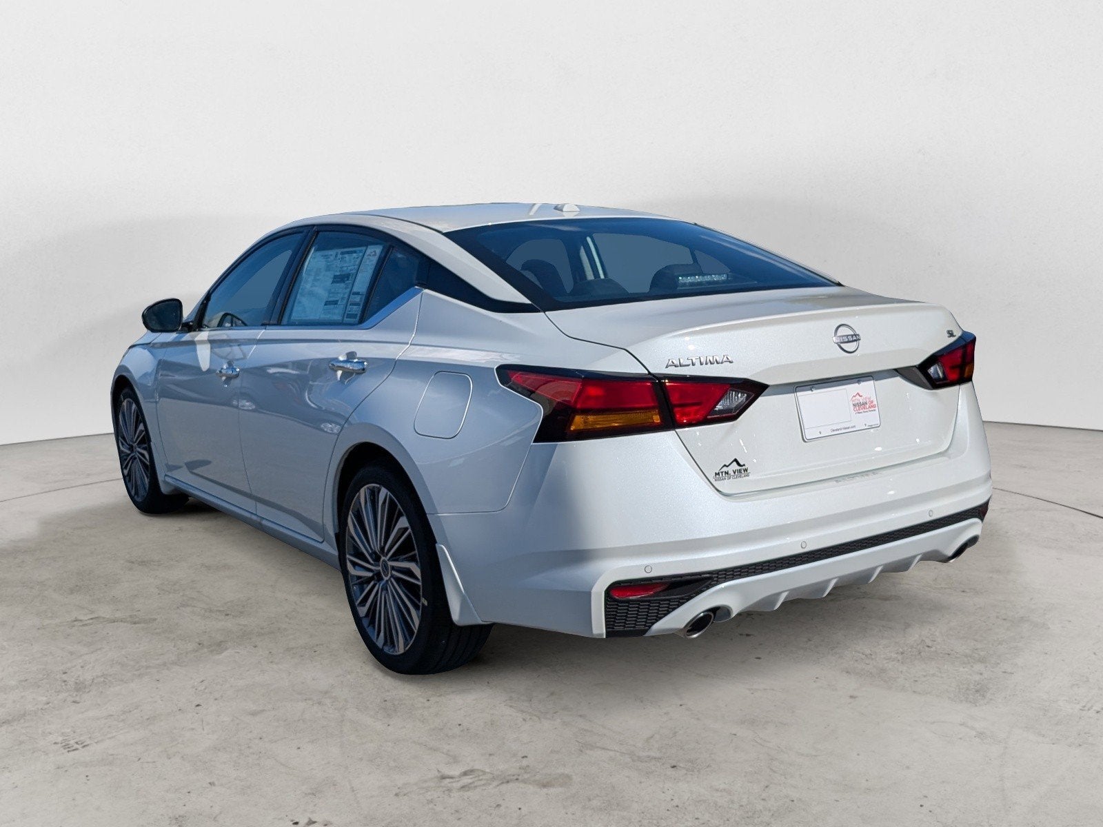 2025 Nissan Altima SL