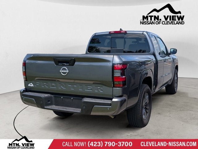 2025 Nissan Frontier SV