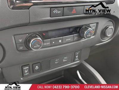 2024 Nissan Frontier SL