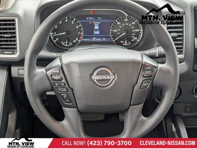 2024 Nissan Frontier SV