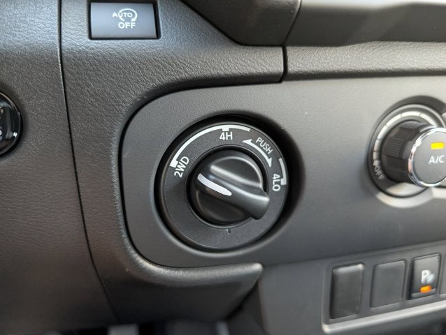 2026 Nissan Frontier SV