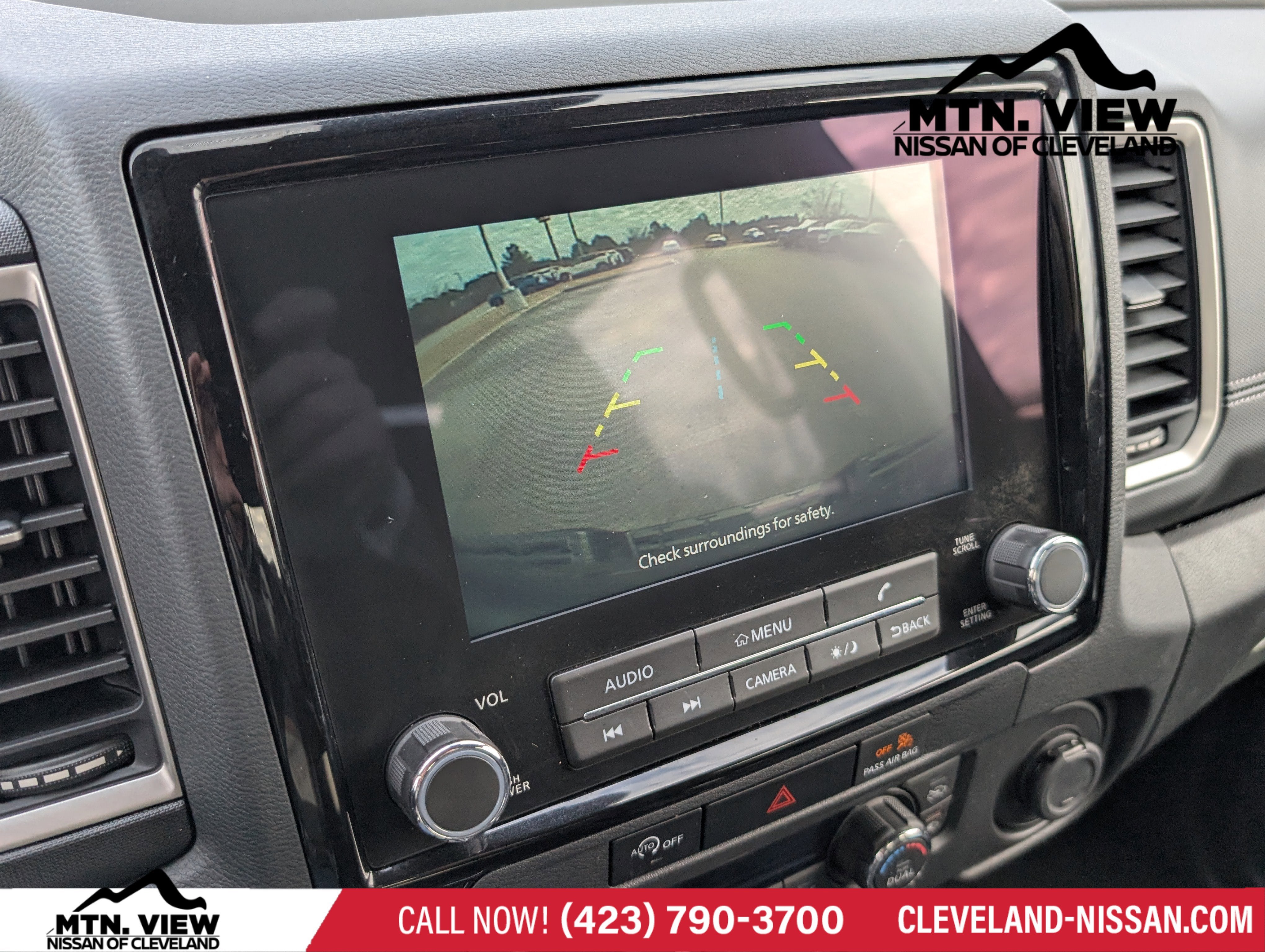 2024 Nissan Frontier SV