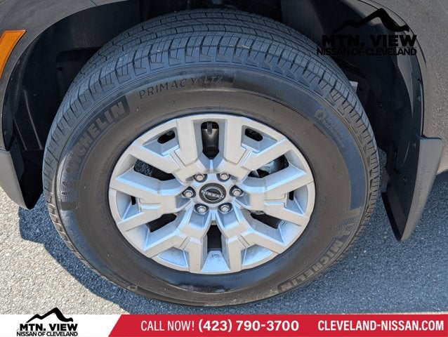 2024 Nissan Frontier SV