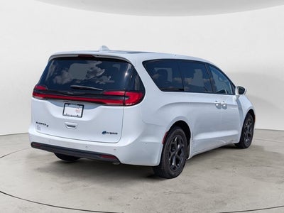 2022 Chrysler Pacifica Hybrid Limited