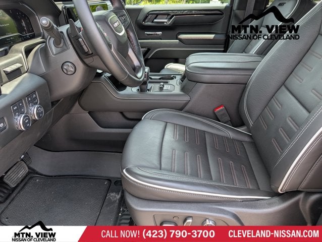 2025 GMC Sierra 1500 AT4X