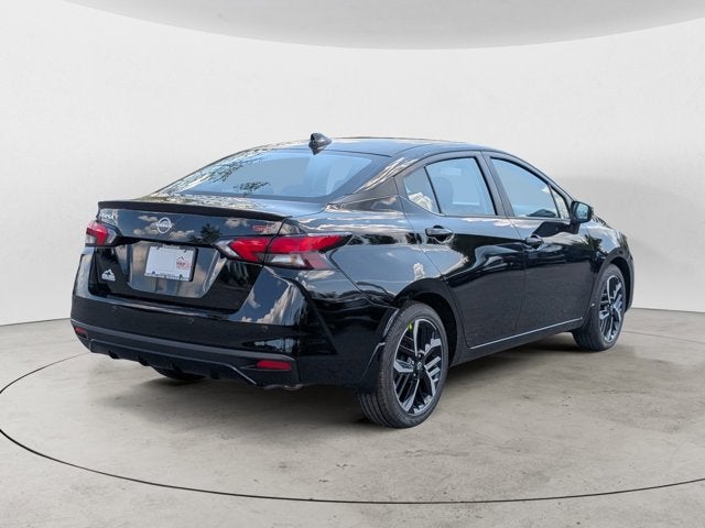 2025 Nissan Versa SR