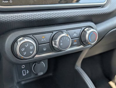 2025 Nissan Kicks Play S