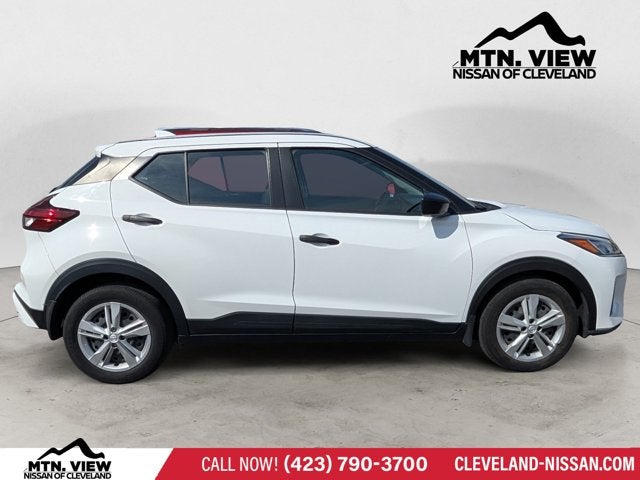 2023 Nissan Kicks S