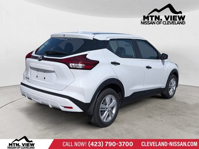 2023 Nissan Kicks S