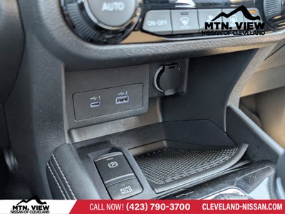 2024 Nissan Kicks SR