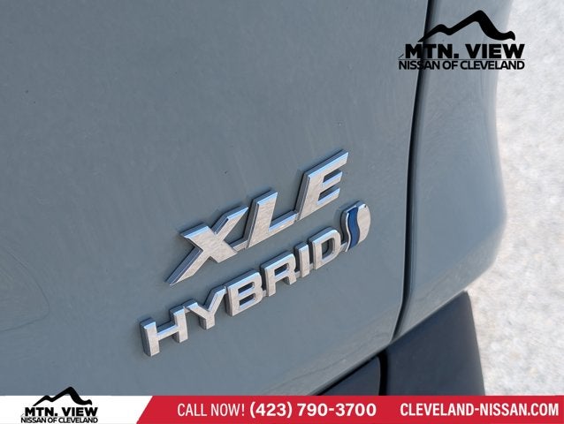 2022 Toyota RAV4 Hybrid XLE