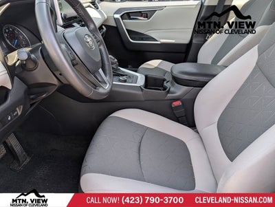 2022 Toyota RAV4 Hybrid XLE