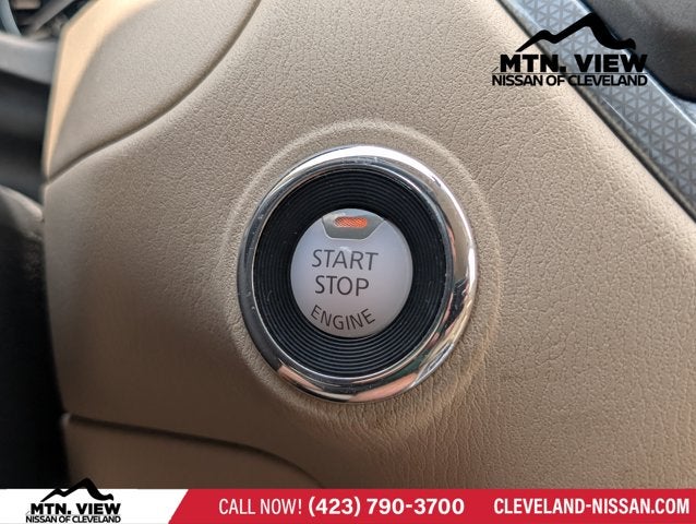 2019 Nissan Pathfinder SL