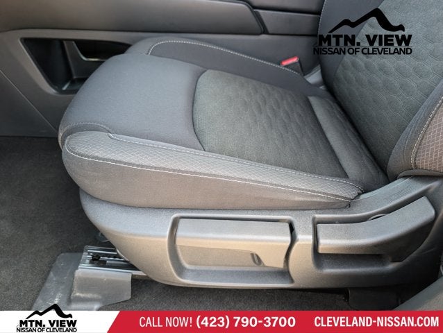 2023 Nissan Pathfinder S