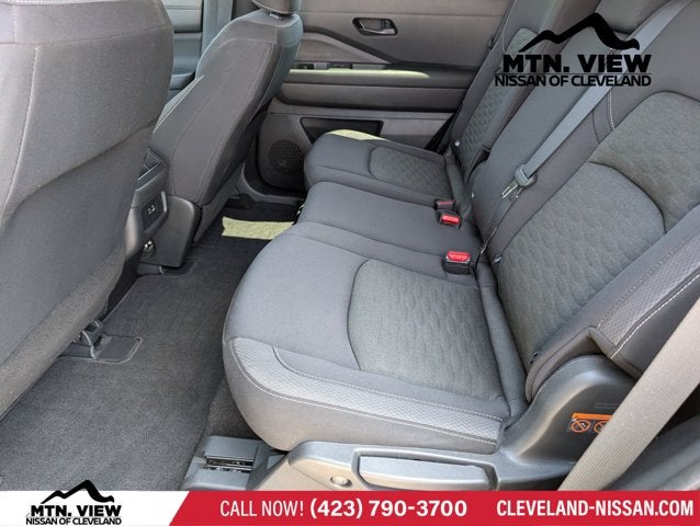 2023 Nissan Pathfinder S